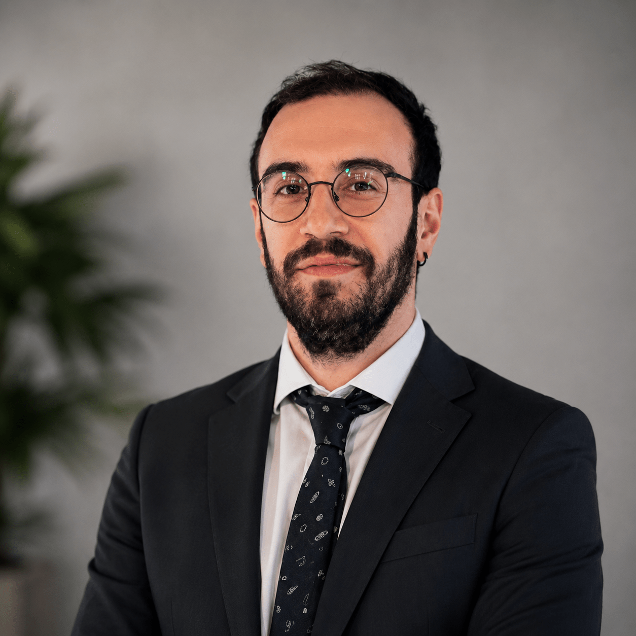 mirko viviano headshot